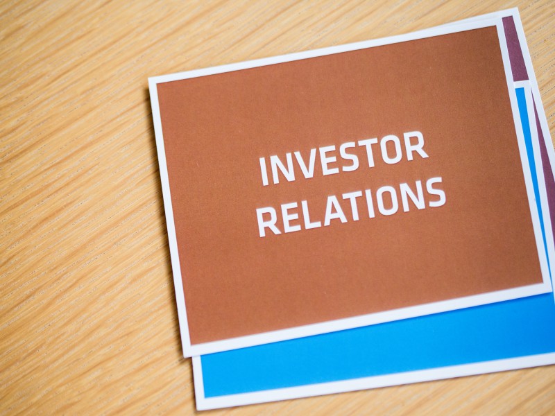 Card with the lable Investor Relations